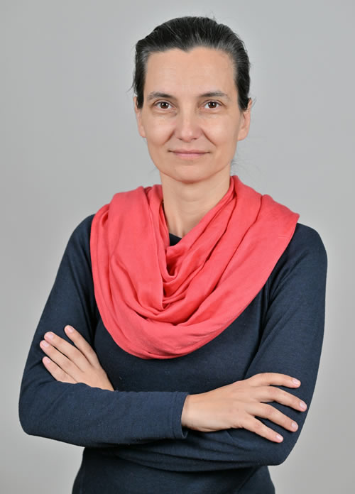 Dr. Raluca TEODORESCU